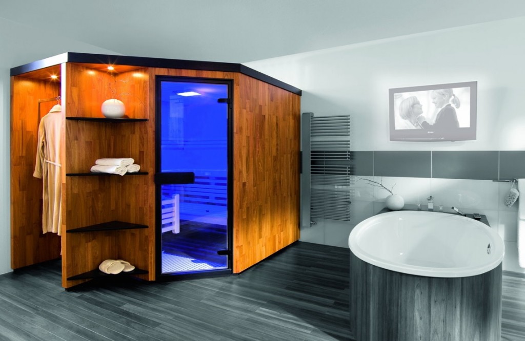 Sauna compact de type finlandais dans la chambre de l'appartement