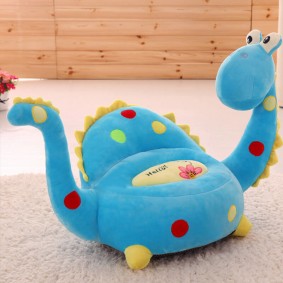 Chaise douce Dinosaur pour un bébé de 2 à 4 ans