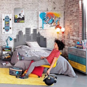 Loft style teenager's room