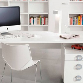 Computer monitor on a schoolboy's desk