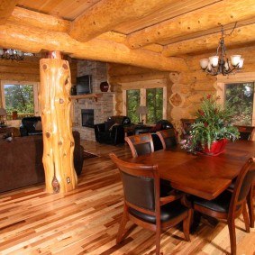 Table à manger pour une grande famille