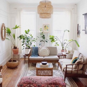 Eco-style à l'intérieur d'une petite pièce