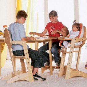 Mobilier universel pour enfants d'âges différents