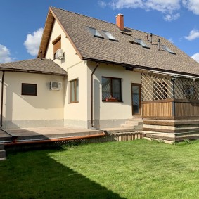 An attached terrace at the rear of the apartment building