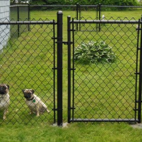 Porte de jardin en filet