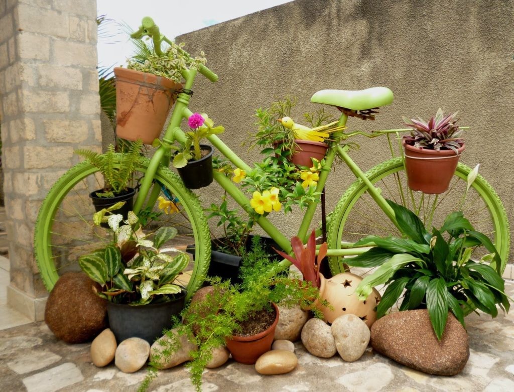 Lit de jardin vélo grand-père