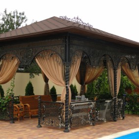 gazebo en fer forgé