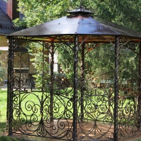 idées de gazebo en fer forgé idées