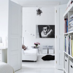 flat in white ideas photo