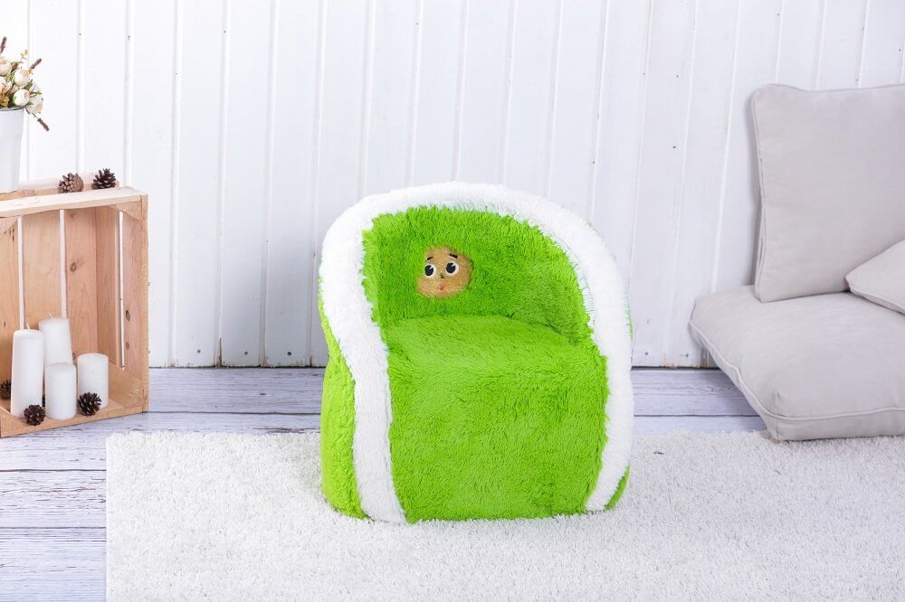 Chaise douce pour un petit enfant