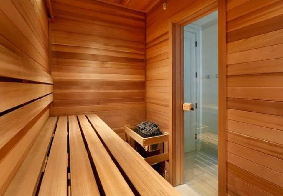 Garniture en bois pour mini-saunas dans l'appartement