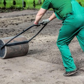 Soil preparation for planting lawn grass