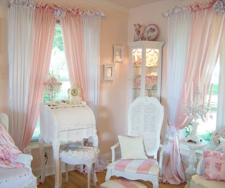 Tulle pour la chambre de la fille dans le style du shabby chic