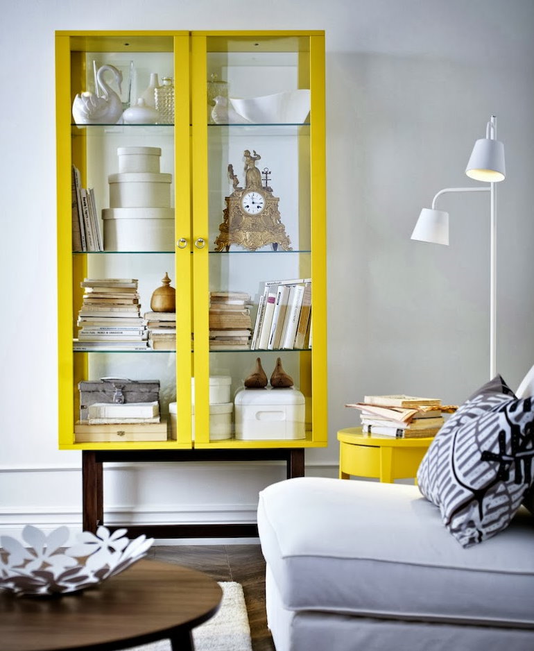 Armoire jaune