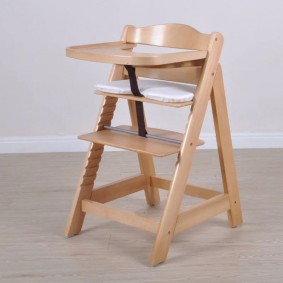 children's wooden chair photo ideas