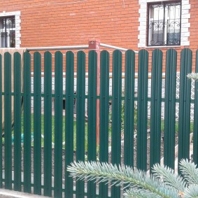 Euro fence design