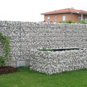 idées de décoration de clôture gabion