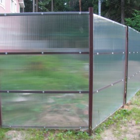 dégagement de clôture en polycarbonate