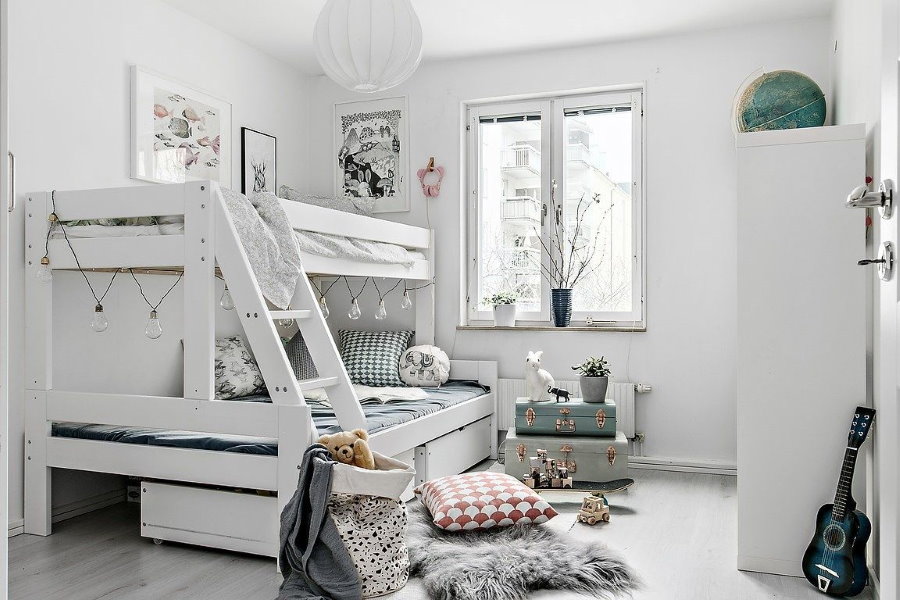 Chambre d'enfant de style scandinave blanc