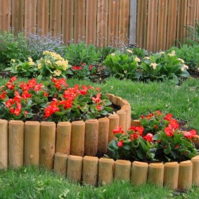 decorative fence for garden decor ideas