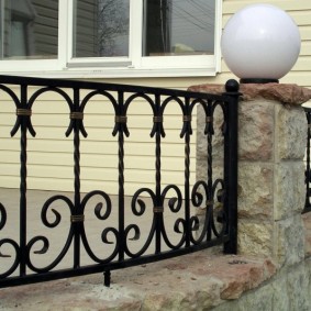 garden decorative fence overview