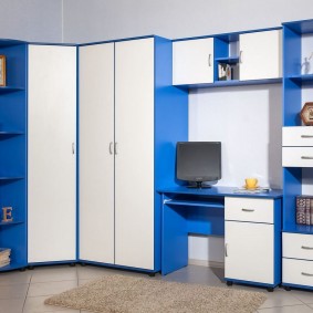 Mobilier modulaire bleu et blanc