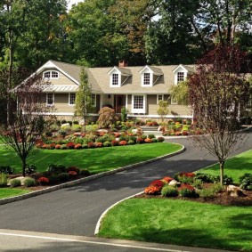 Asphalt porch to a country house