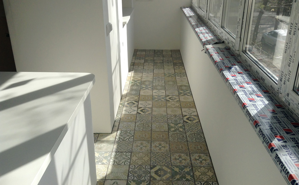 Carreaux de style patchwork au sol de la loggia