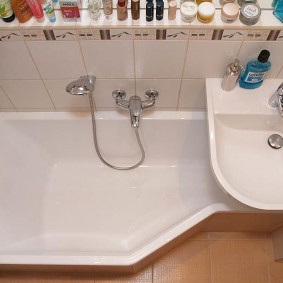 couler sur la salle de bain types de photos